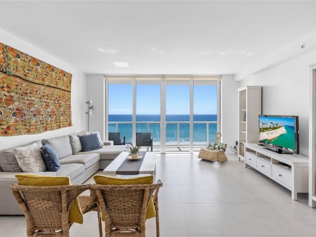 Apartment for sale  Unit #812 - photo 5691125