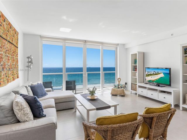 Apartment for sale  Unit #812 - photo 5691126