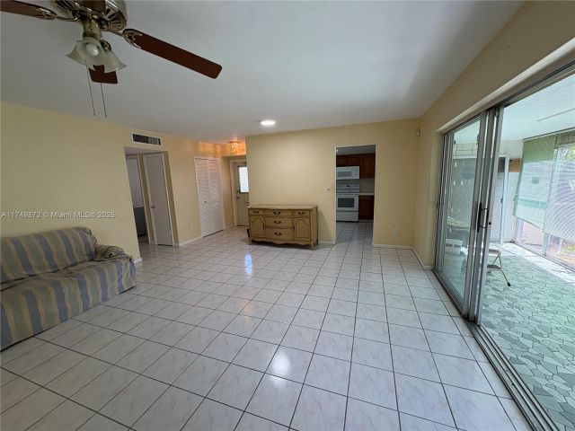 2-bedroom home for rent in Miami - 11260 SW 172nd St II2831 - MondialRealty