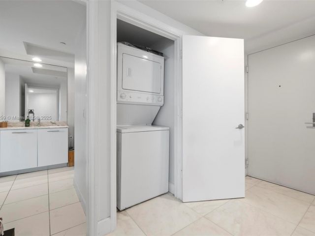 Apartment for sale  Unit #2510 - photo 5607650