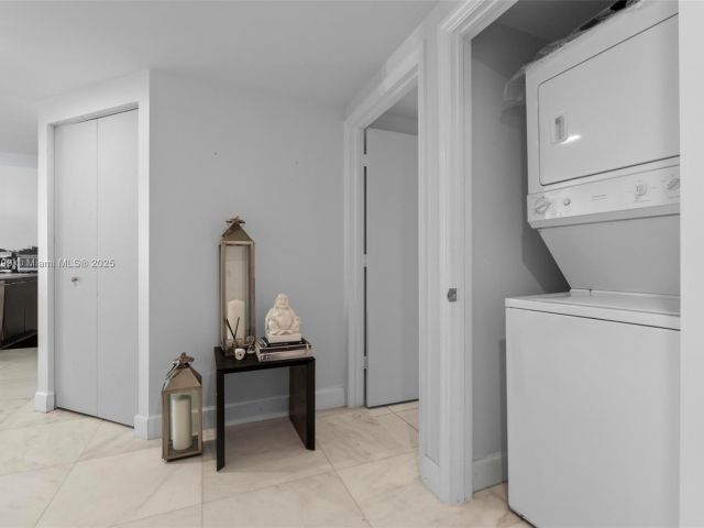 Apartment for sale  Unit #2510 - photo 5607651