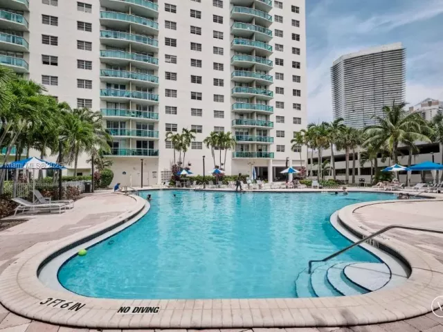 Apartment for sale  Unit #826 - photo 5648105