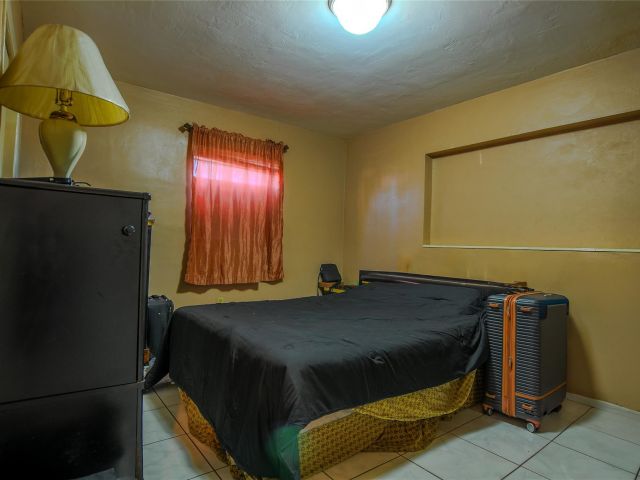 Home for sale at 17800 NW 8th Ave - photo 5720777