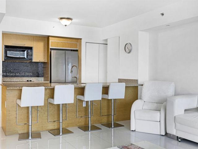 Apartment for rent  Unit #2609 - photo 5709310