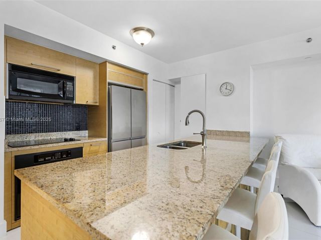 Apartment for rent  Unit #2609 - photo 5709313