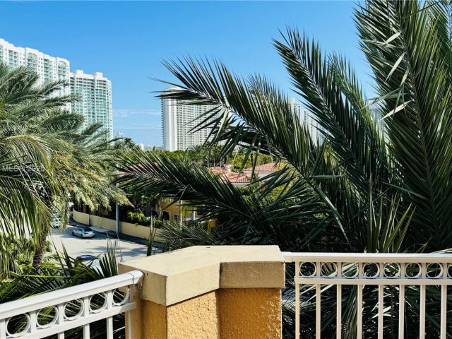 Apartment for rent  Unit #431 - photo 7437888