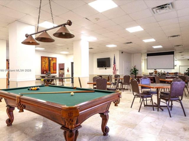 Apartment for rent  Unit #819 - photo 6076606