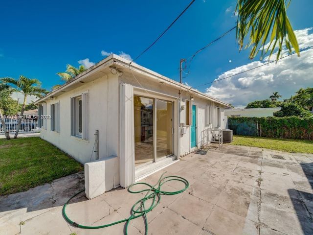 Home for sale at 442 NW 100th St - photo 6249067