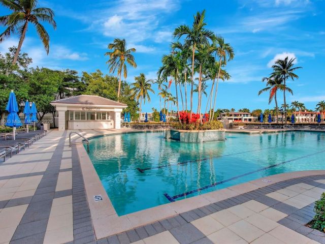 Apartment for sale  Unit #1802 - photo 5545061