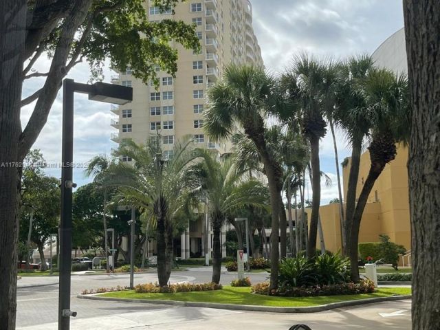 Apartment for rent  Unit #904 - photo 6123032