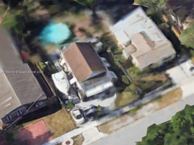 Home for sale at 27 SW 7th St - photo 5523052