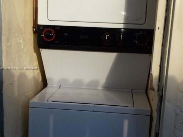 Home for sale at 27 SW 7th St - photo 5523053