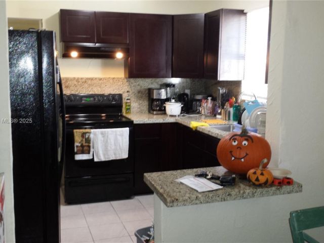 Home for sale at 27 SW 7th St - photo 5523055