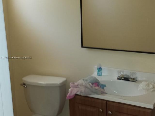 Home for sale at 27 SW 7th St - photo 5523058