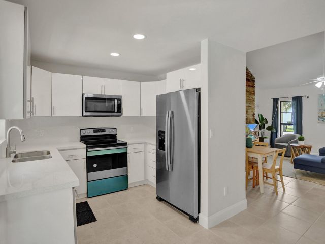 Home for rent at 3530 Boulevard Chatelaine Boulevard - photo 5756698