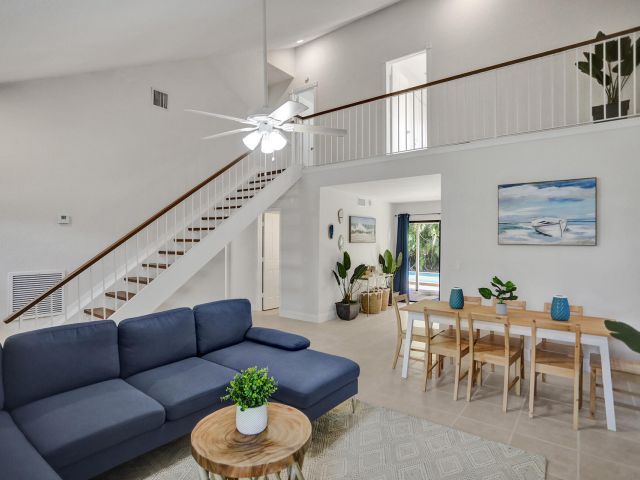 Home for rent at 3530 Boulevard Chatelaine Boulevard - photo 5756701