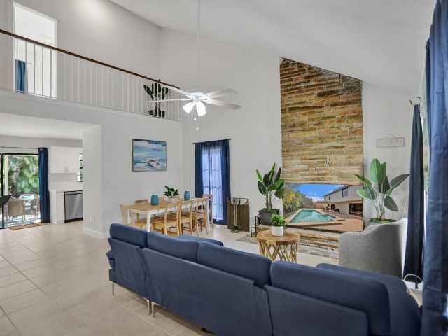 Home for rent at 3530 Boulevard Chatelaine Boulevard - photo 5756703