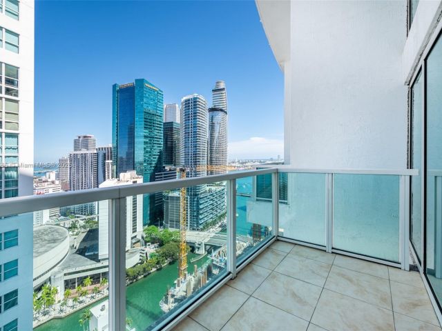 Apartment for sale  Unit #1815 - photo 5644925