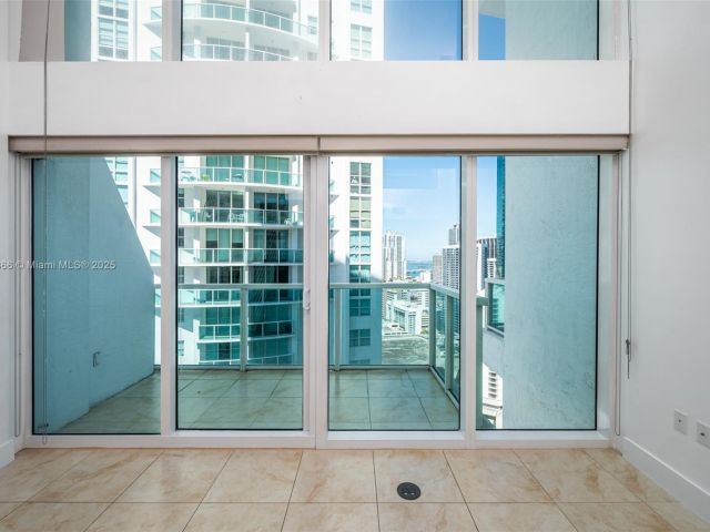 Apartment for sale  Unit #1815 - photo 5644926