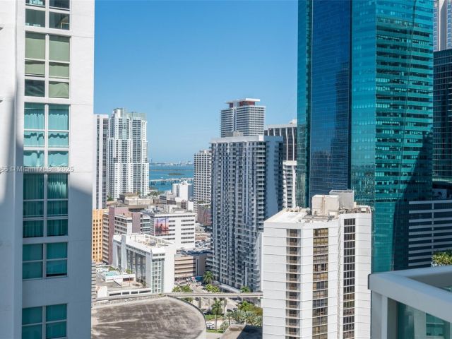 Apartment for sale  Unit #1815 - photo 5644932