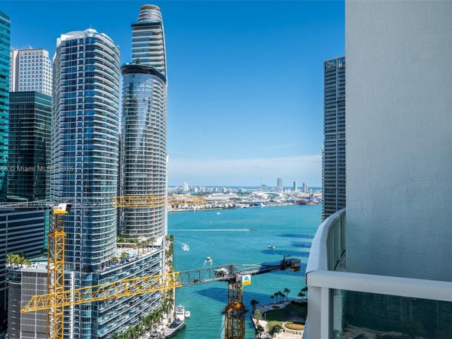 Apartment for sale  Unit #1815 - photo 5644936