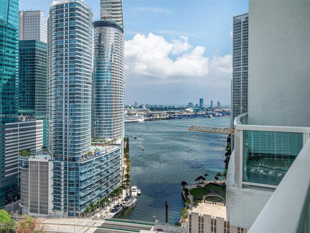 Apartment for sale  Unit #1815 - photo 5644938