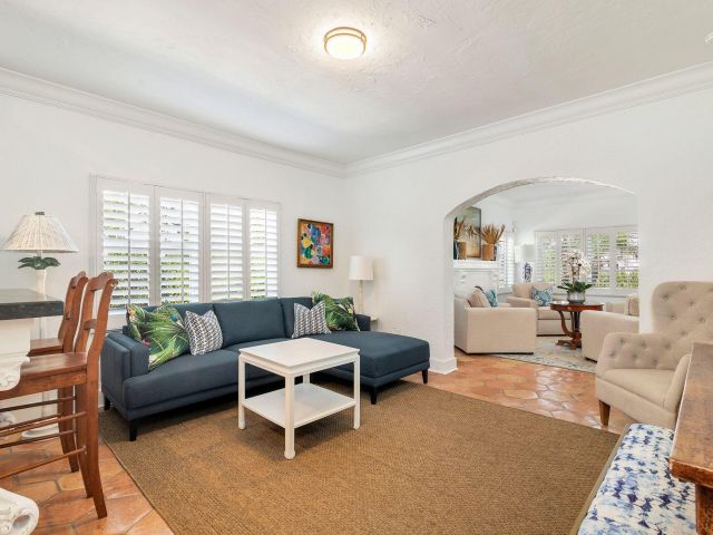 Home for sale at 222 Greenwood Drive - photo 5750499