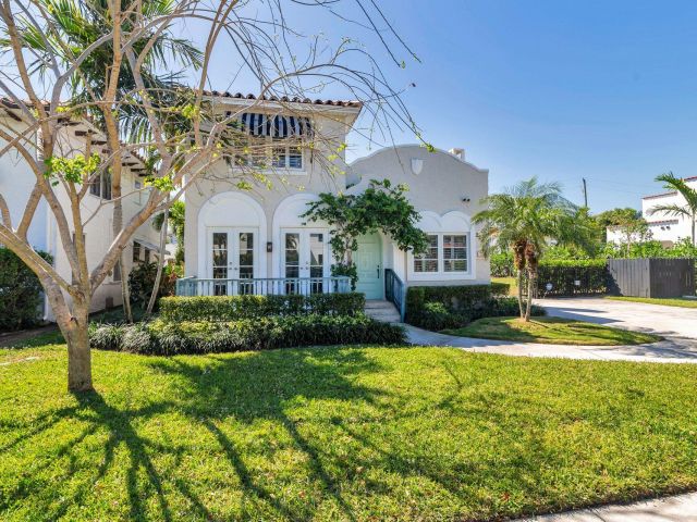 Home for sale at 222 Greenwood Drive - photo 5750503