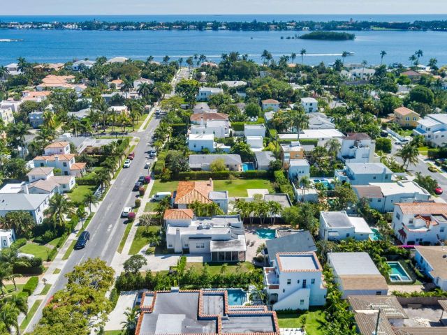 Home for sale at 222 Greenwood Drive - photo 5750506