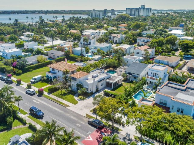 Home for sale at 222 Greenwood Drive - photo 5750509