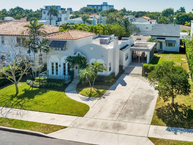 Home for sale at 222 Greenwood Drive - photo 5750510