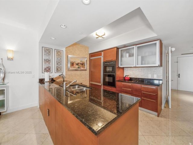 Apartment for rent  Unit #3111 - photo 5672392