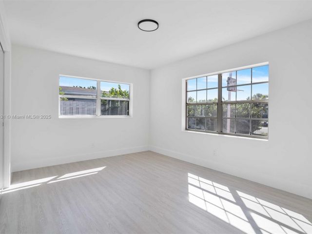 Home for sale at 1401 NW 45th St - photo 5813328