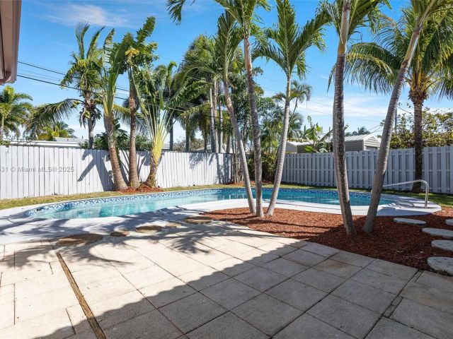 Home for sale at 1401 NW 45th St - photo 5813337