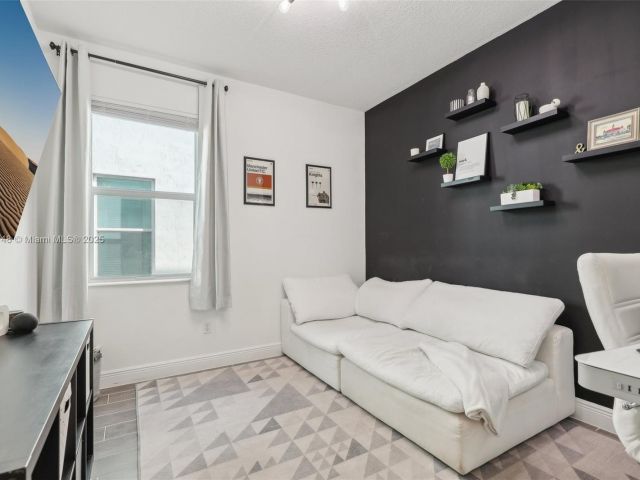 Home for sale at 4204 Veleiros Ave - photo 5830873