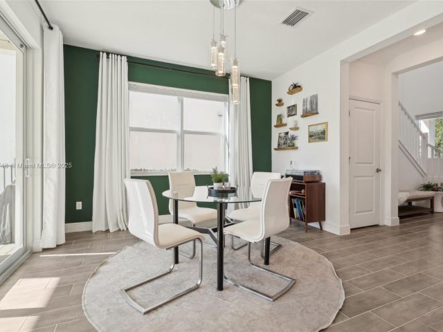 Home for sale at 4204 Veleiros Ave - photo 5830881