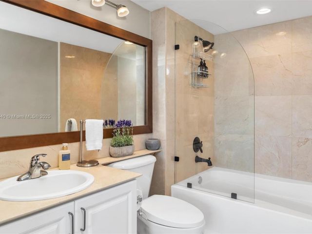 Apartment for sale  Unit #710 - photo 5712184