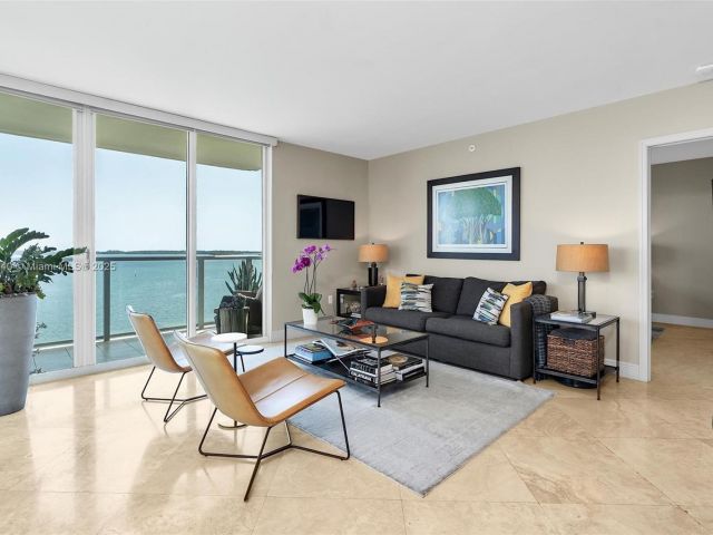 Apartment for sale  Unit #710 - photo 5712190