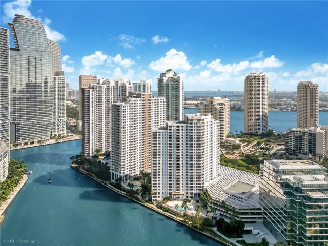 Apartment for sale  Unit #1510 - photo 5717692