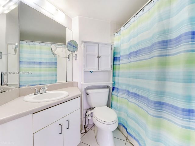 Apartment for sale  Unit #1510 - photo 5717700