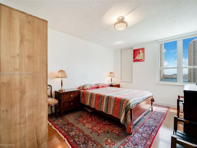 Apartment for sale  Unit #1510 - photo 5717703