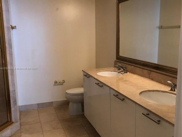 Apartment for sale  Unit #1901 - photo 5642626