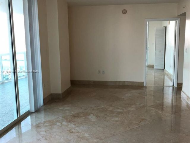 Apartment for sale  Unit #1901 - photo 5642628