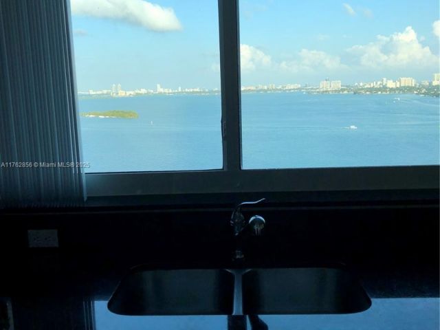 Apartment for sale  Unit #1901 - photo 5642635