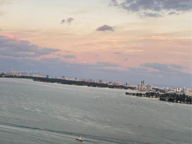 Apartment for sale  Unit #1901 - photo 5642636