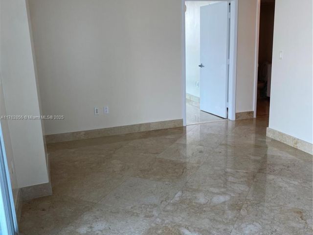 Apartment for sale  Unit #1901 - photo 5642638