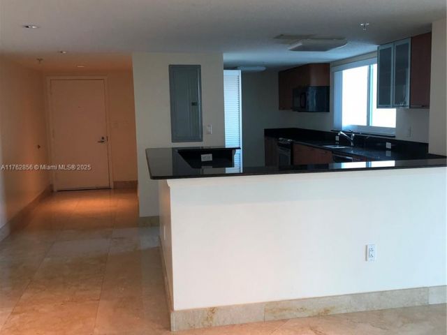 Apartment for sale  Unit #1901 - photo 5642640