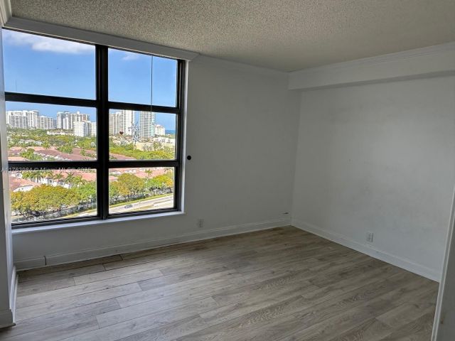 Apartment for sale  Unit #1608 - photo 5690011