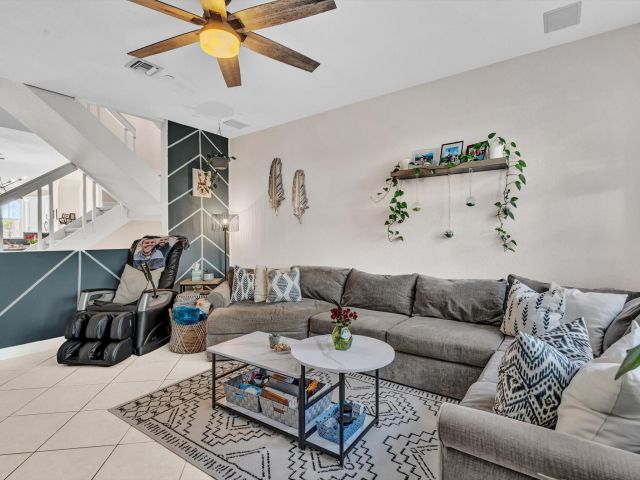 Home for sale at 1839 N Dixie Hwy 1839 - photo 5813424