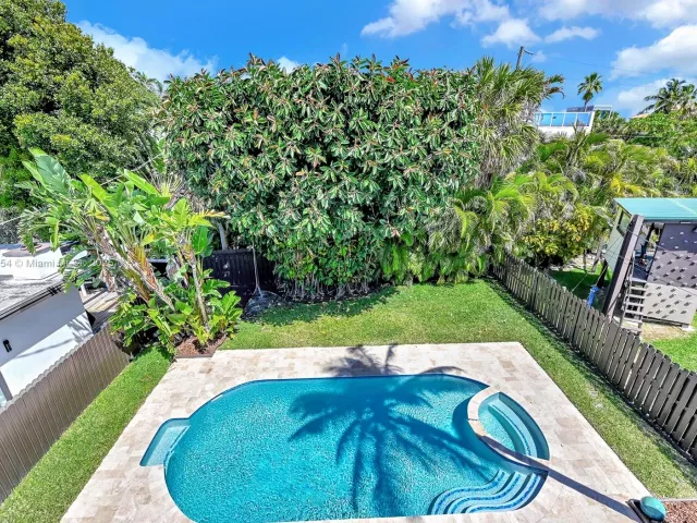 Home for sale at 3305 NE 15th St - photo 5713774